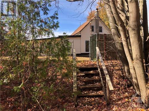 Step From Your Home To The Trail - 1097 Manotick Station Road, Ottawa, ON - Outdoor