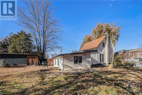 Workshop and Backyard - 1097 Manotick Station Road, Ottawa, ON - Outdoor