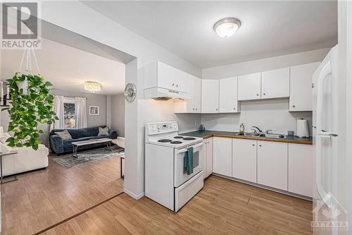 Kitchen - 1097 Manotick Station Road, Ottawa, ON - Indoor Photo Showing Kitchen With Double Sink