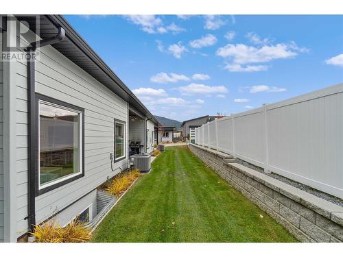 2810 15 Avenue Ne Unit# 28, Salmon Arm, BC - Outdoor With Exterior