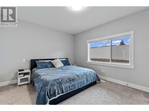 2810 15 Avenue Ne Unit# 28, Salmon Arm, BC - Indoor Photo Showing Bedroom