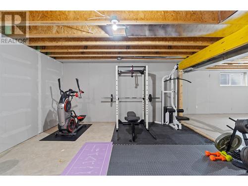 2810 15 Avenue Ne Unit# 28, Salmon Arm, BC - Indoor Photo Showing Gym Room