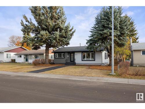 10713 St Gabriel School Rd Nw, Edmonton, AB - Outdoor With Facade