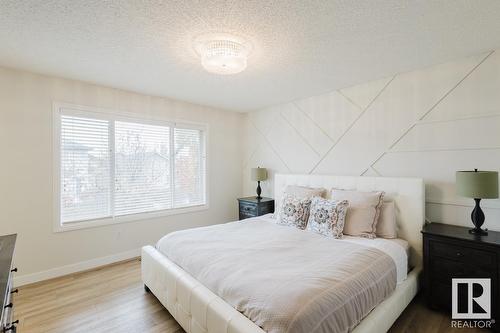 420 84 St Sw, Edmonton, AB - Indoor Photo Showing Bedroom