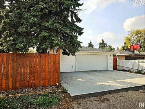 9535 148 St Nw, Edmonton, AB - Outdoor