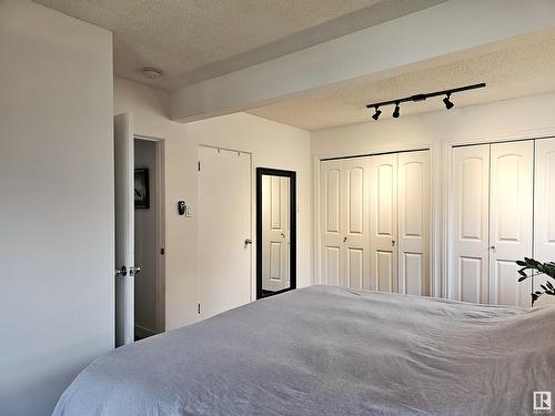 9535 148 St Nw, Edmonton, AB - Indoor Photo Showing Bedroom