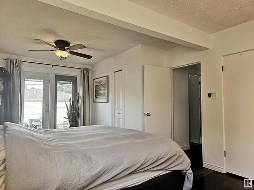 9535 148 St Nw, Edmonton, AB - Indoor Photo Showing Bedroom