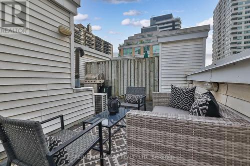 15 - 83 Lillian Street, Toronto, ON - Outdoor