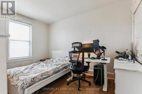 7 Cherry Nook Gardens, Toronto, ON - Indoor Photo Showing Bedroom