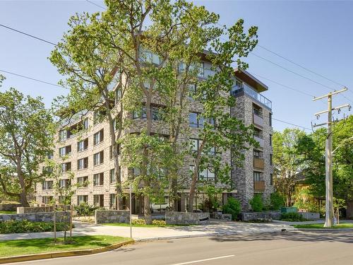 211-1201 Fort St, Victoria, BC - Outdoor With Facade