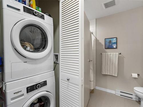 204-767 Tyee Rd, Victoria, BC - Indoor Photo Showing Laundry Room