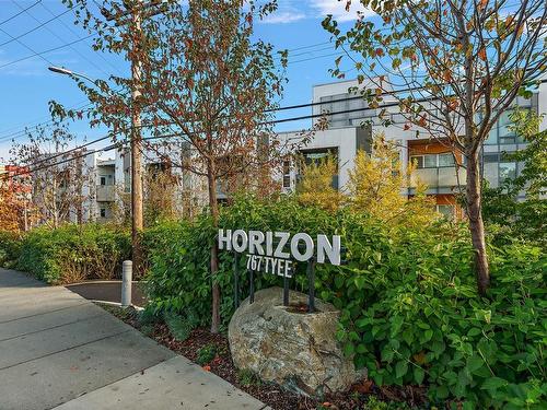 204-767 Tyee Rd, Victoria, BC - Outdoor