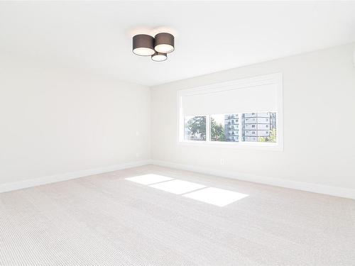 960 Loch Glen Pl, Langford, BC - Indoor Photo Showing Other Room