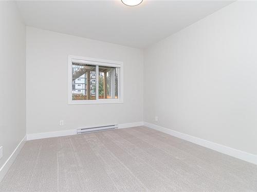 960 Loch Glen Pl, Langford, BC - Indoor Photo Showing Other Room