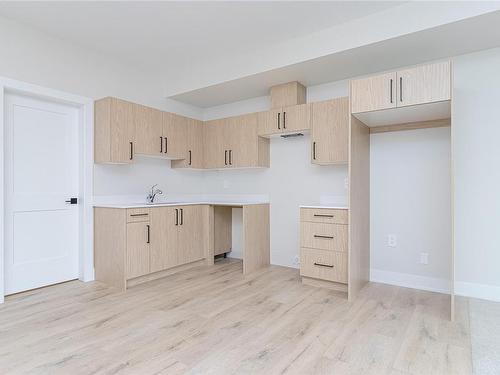 960 Loch Glen Pl, Langford, BC - Indoor Photo Showing Kitchen