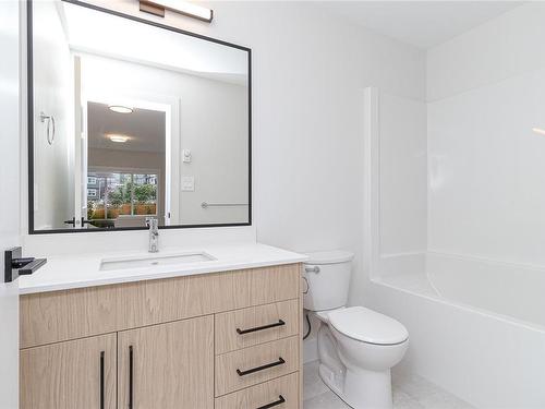 960 Loch Glen Pl, Langford, BC - Indoor Photo Showing Bathroom