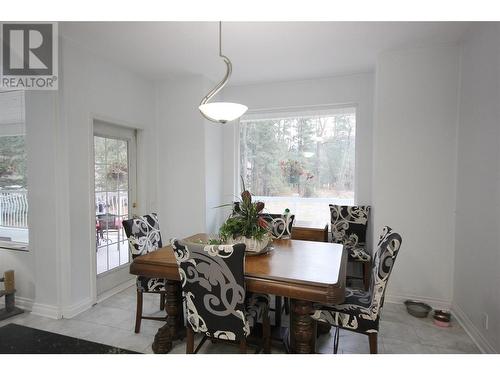 555 San Ang Way, Princeton, BC - Indoor Photo Showing Dining Room