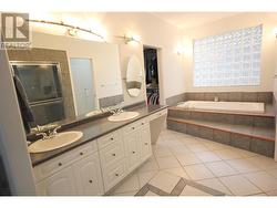 Primary Ensuite-with Double Vanity - 