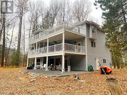 Spacious back Deck and Patio - 