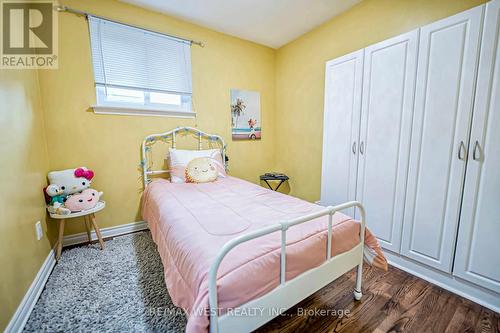 33 Herkley Drive, Brampton, ON - Indoor Photo Showing Bedroom