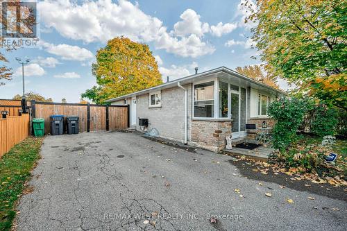 33 Herkley Drive, Brampton, ON - Outdoor