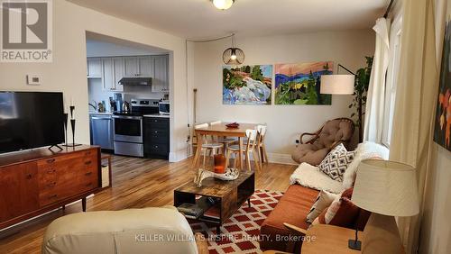 2 Diver Belt Drive, Prince Edward County (Picton), ON - Indoor Photo Showing Living Room