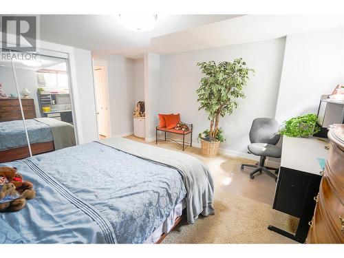 334 Moubray Road, Kelowna, BC - Indoor Photo Showing Bedroom