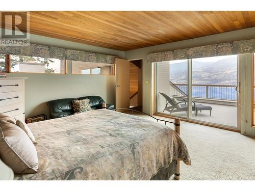 1238 Kyndree Court, Kelowna, BC - Indoor Photo Showing Bedroom