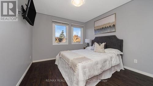 12 Willowcrest Court, Brampton, ON - Indoor Photo Showing Bedroom