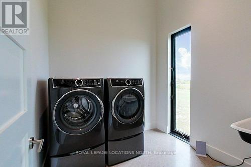 138406 112 Grey Road, Meaford, ON - Indoor Photo Showing Laundry Room