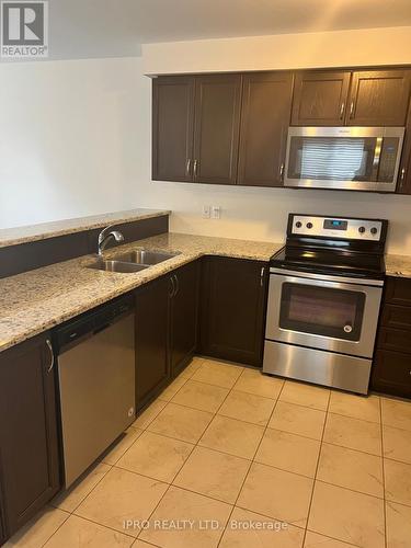 179 Law Drive, Guelph, ON - Indoor Photo Showing Kitchen With Double Sink