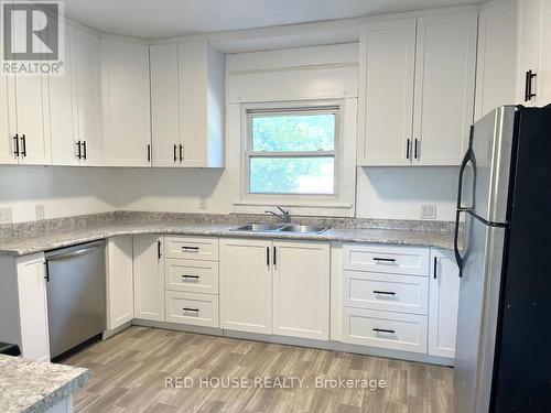 3866 Elm Street, Fort Erie, ON - Indoor Photo Showing Kitchen With Stainless Steel Kitchen With Double Sink