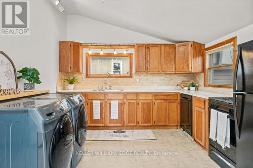 611 John Street, Haldimand, ON - Indoor Photo Showing Laundry Room