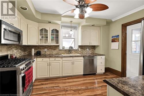 495-497 Mary Street, Woodstock, ON - Indoor Photo Showing Kitchen With Upgraded Kitchen