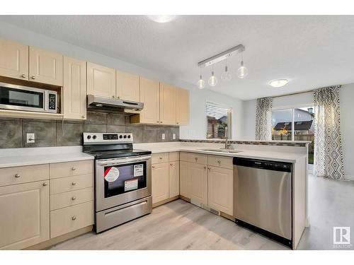 514 89 St Sw, Edmonton, AB - Indoor Photo Showing Kitchen