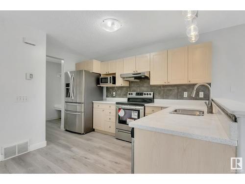 514 89 St Sw, Edmonton, AB - Indoor Photo Showing Kitchen With Upgraded Kitchen