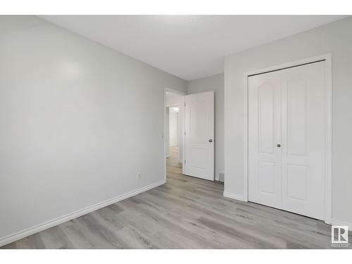 514 89 St Sw, Edmonton, AB - Indoor Photo Showing Other Room