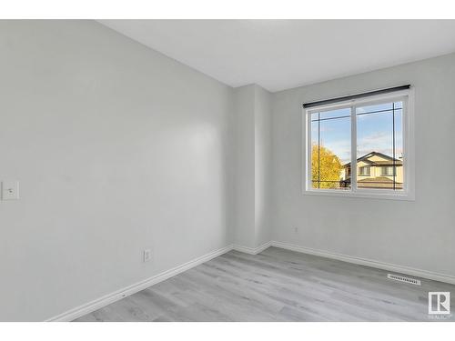 514 89 St Sw, Edmonton, AB - Indoor Photo Showing Other Room