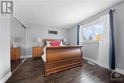 10 Mac Storey Street, Richmond, ON - Indoor Photo Showing Bedroom