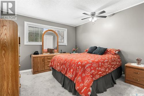 54 Henigman Place, Saskatoon, SK - Indoor Photo Showing Bedroom