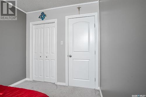 54 Henigman Place, Saskatoon, SK - Indoor Photo Showing Bedroom