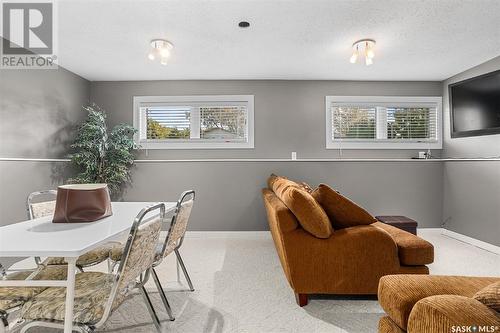 54 Henigman Place, Saskatoon, SK - Indoor Photo Showing Dining Room