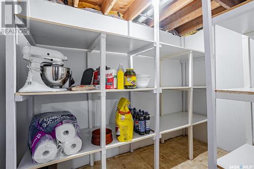 54 Henigman Place, Saskatoon, SK - Indoor With Storage