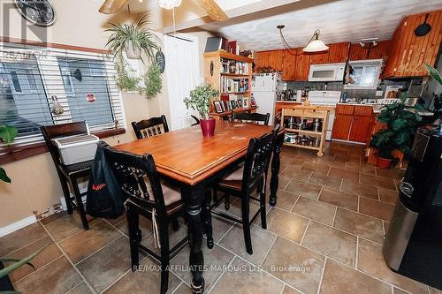 368 Dominion Street S, North Glengarry, ON - Indoor Photo Showing Dining Room