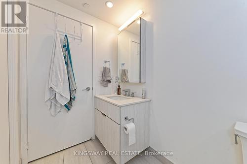 221 - 25 Richmond Street E, Toronto, ON - Indoor Photo Showing Bathroom