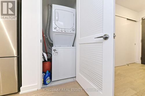 221 - 25 Richmond Street E, Toronto, ON - Indoor Photo Showing Laundry Room