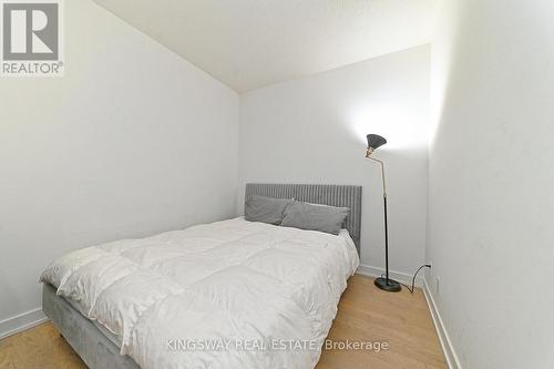 221 - 25 Richmond Street E, Toronto, ON - Indoor Photo Showing Bedroom