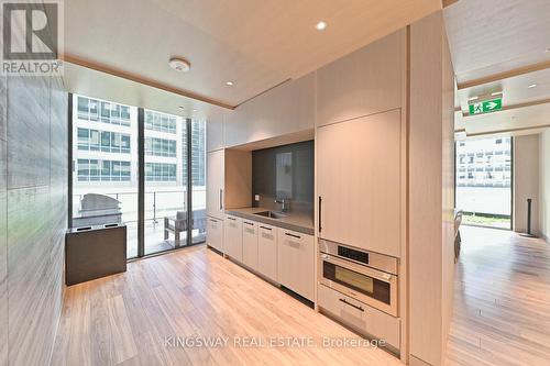 221 - 25 Richmond Street E, Toronto, ON - Indoor Photo Showing Kitchen