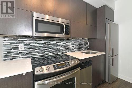 410 - 32 Camden Street, Toronto, ON - Indoor Photo Showing Kitchen With Upgraded Kitchen