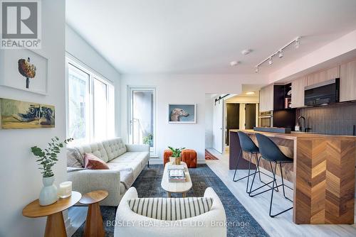 309 - 2 Augusta Avenue, Toronto, ON - Indoor Photo Showing Living Room